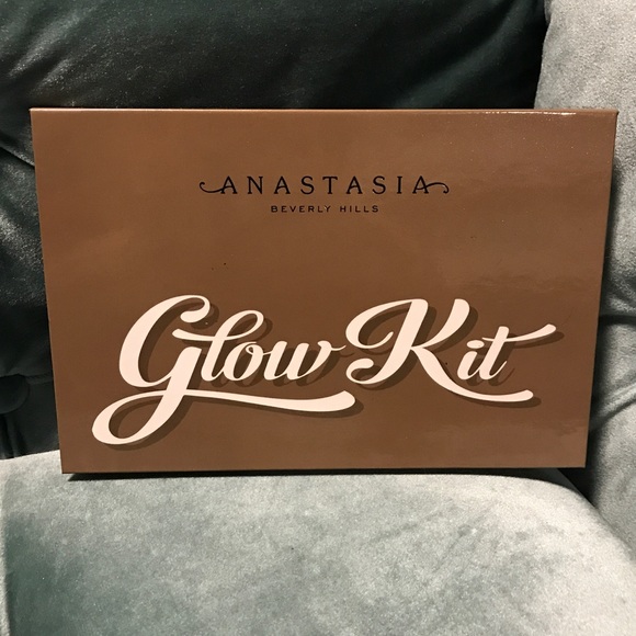 Anastasia Beverly Hills- Glow Kit ULTIMATE GLOW - Picture 1 of 7